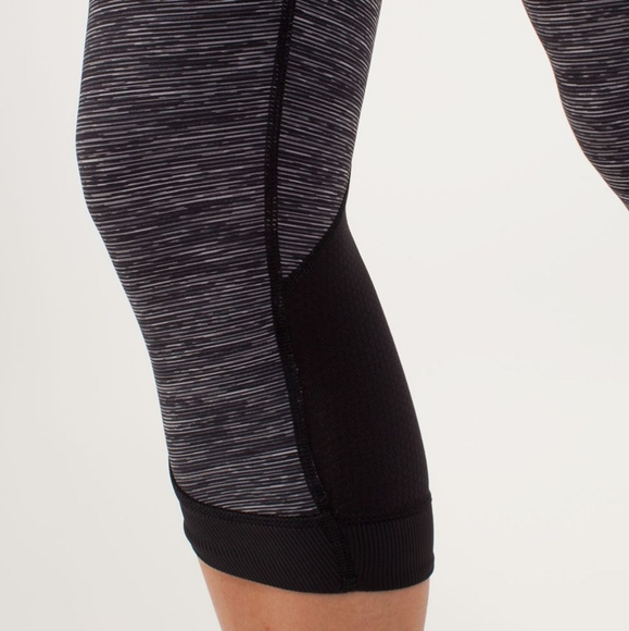 Lululemon Run Crop size 6 15" - Picture 2 of 12